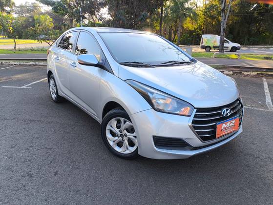 HYUNDAI HB20S 1.6 COMFORT PLUS 16V FLEX 4P AUTOMÁTICO